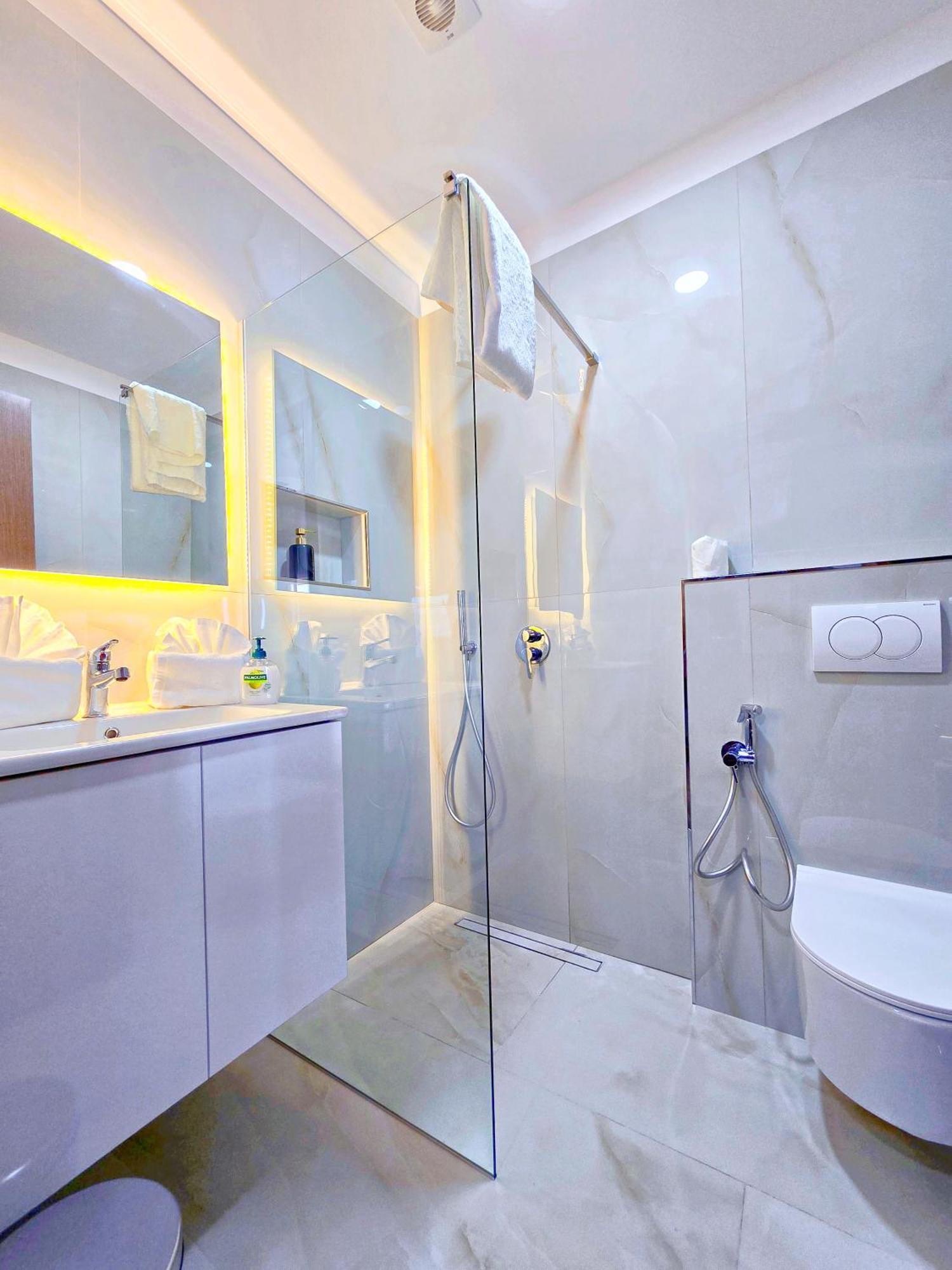 Pamja E Qyteteve Hotel กรูเยอ ภายนอก รูปภาพ