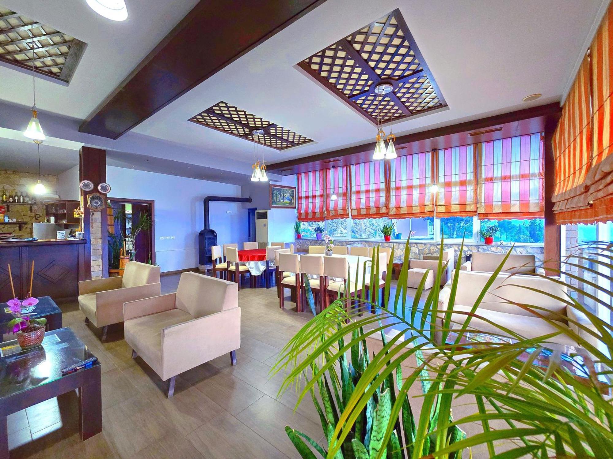 Pamja E Qyteteve Hotel กรูเยอ ภายนอก รูปภาพ