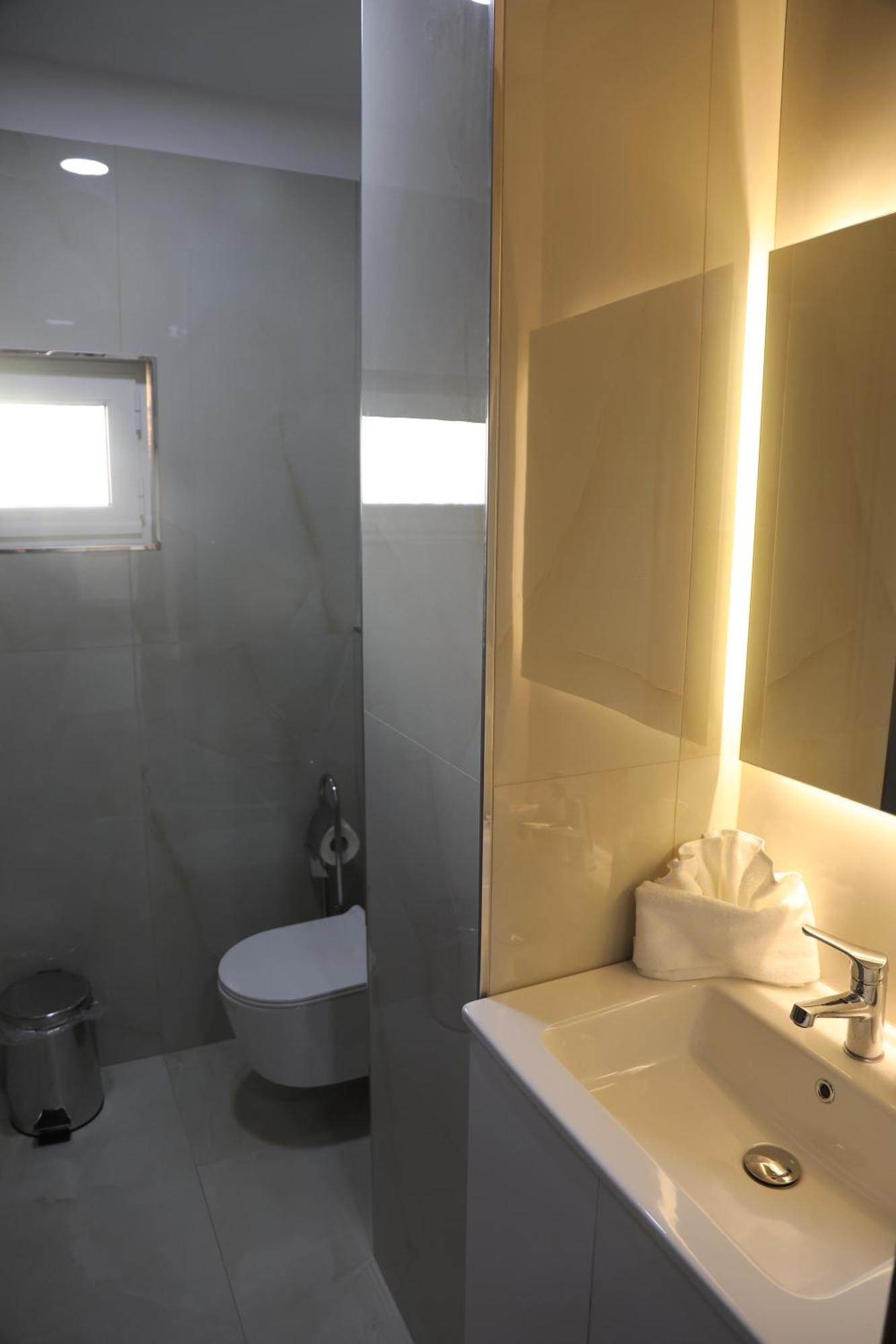 Pamja E Qyteteve Hotel กรูเยอ ภายนอก รูปภาพ