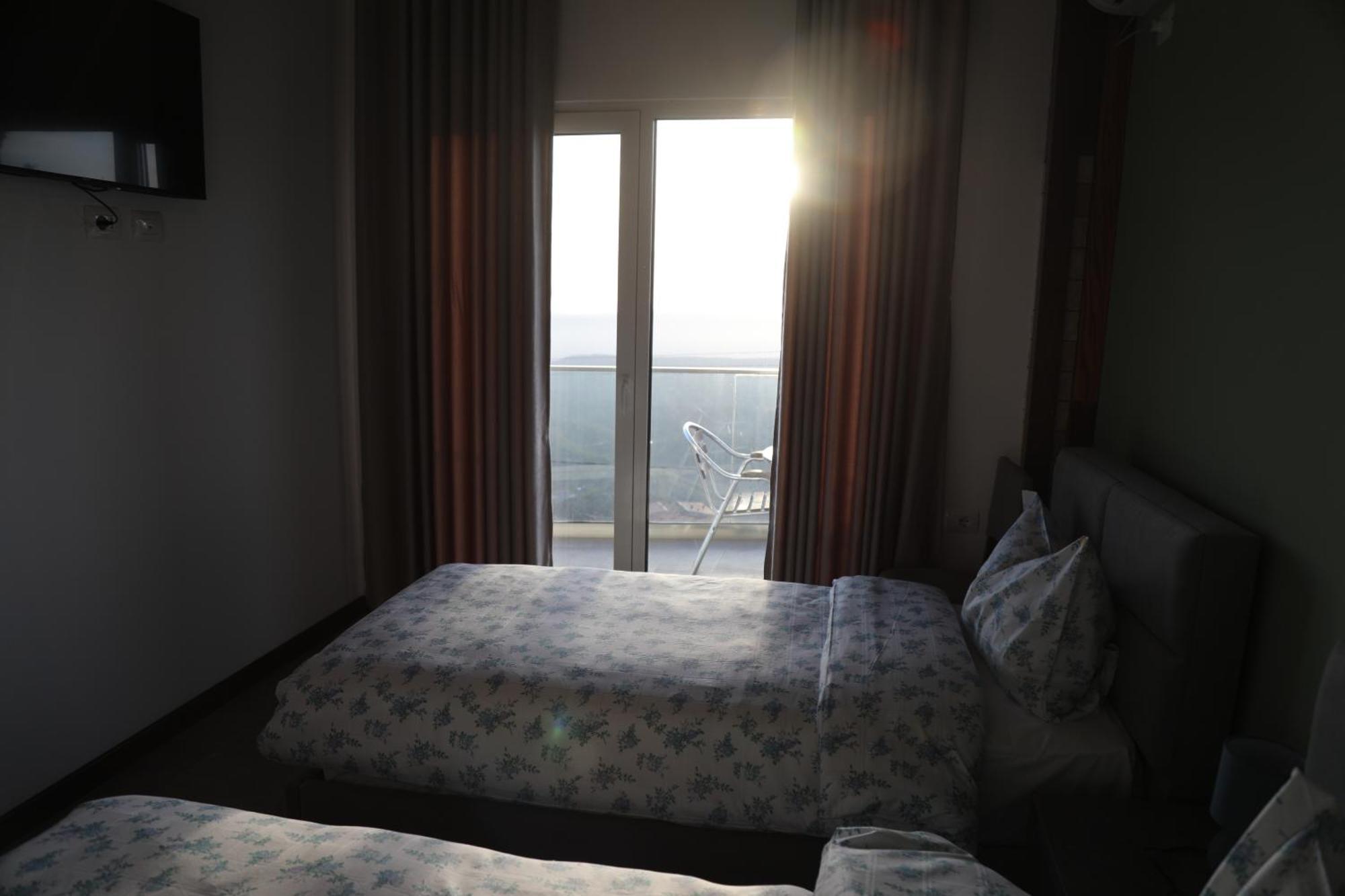 Pamja E Qyteteve Hotel กรูเยอ ภายนอก รูปภาพ